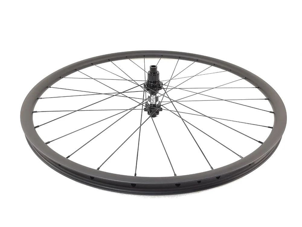 Супер светильник карбоновые колеса XC BOOST 1290 г 110x15 148x12 прямые спицы 28 мм ширина 22