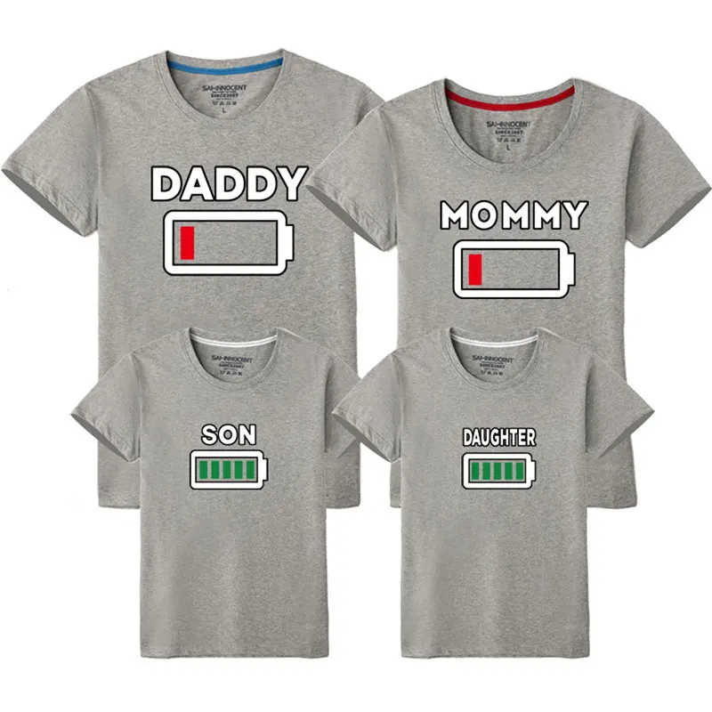 Одинаковая семейная одежда 2018 летняя для мамы и дочки хлопковые наряды сына