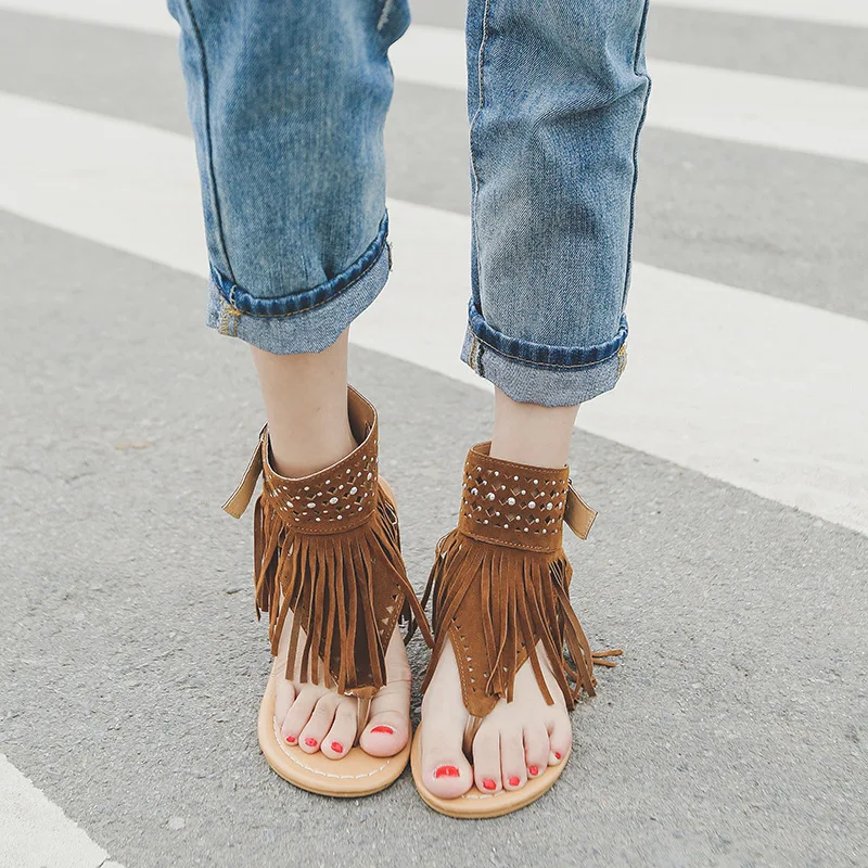 Женские босоножки Модная летняя обувь с кисточками Новинка 2021 года Плоские