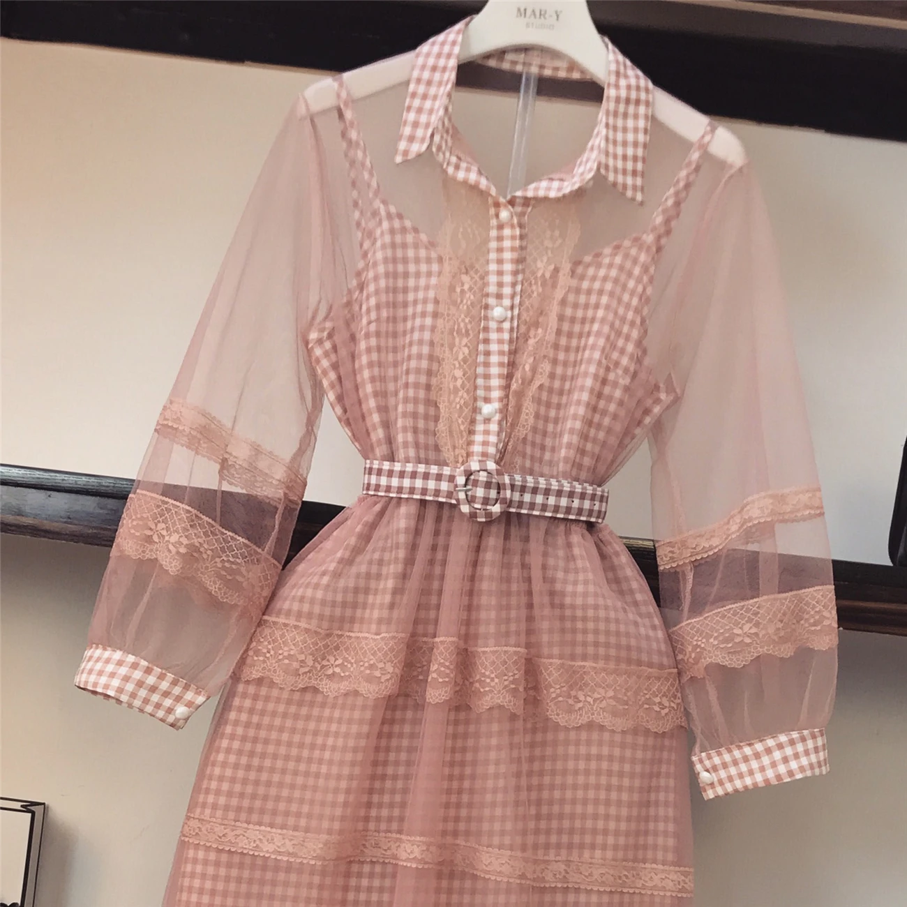 ALPHALMODA 2019 перспективное кружевное платье + в клетку комплект из 2 предметов