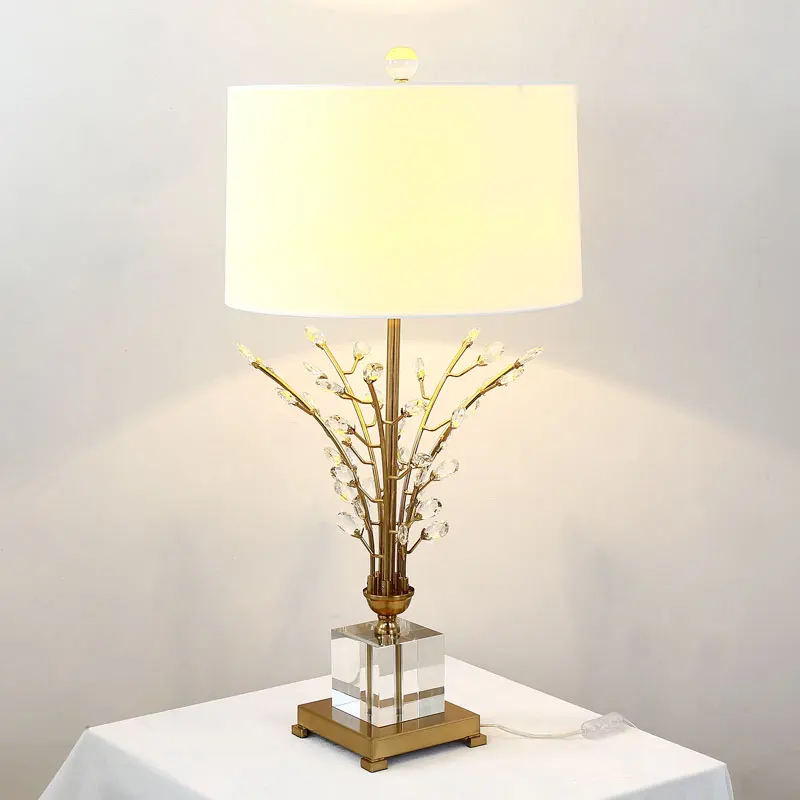 Smart золото Светодиодная лампа для таблицы 220 В изучения лампы Утюг настольная