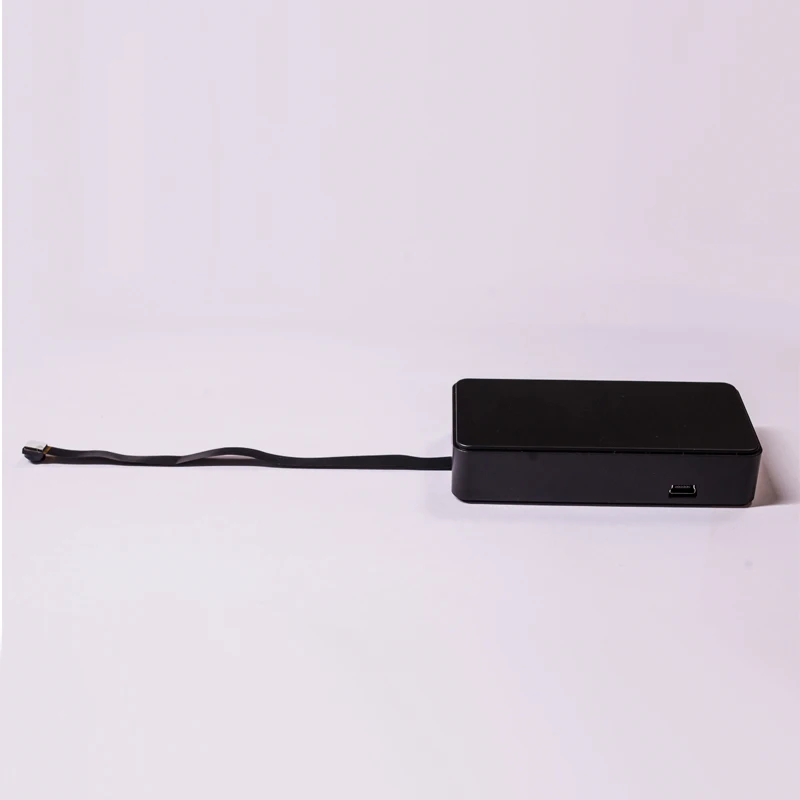 Миниатюрная камера Zetta с длинным объективом позволяет вести запись в течение 10