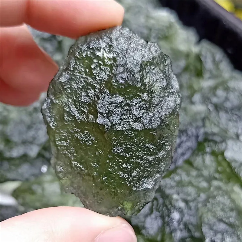 Moldavite Природный Чешский метеорит ударопрочный стеклянный грубый камень