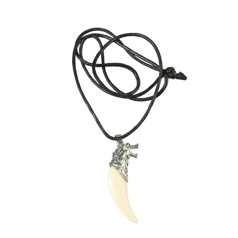 Necklace Only Игра DMC 5 Vitale косплей костюм кожаная куртка таинственный человек модное пальто реквизит для взрослых мужчин Хэллоуин Карнавал Наряд на заказ - Цвет: Necklace Only