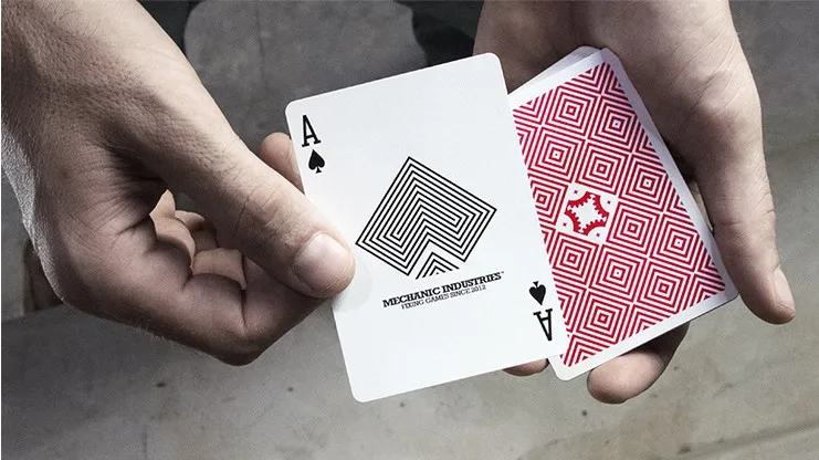 ITgimmick Mechanic Optricks(красный) Deck от Mechanic Industries-Poker