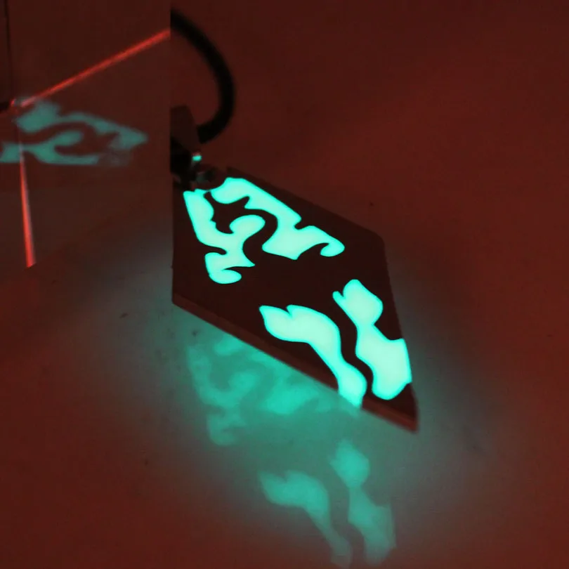 Glowing Dragon necklace Punk Necklace Pendants Necklaces GLOW in the DARK Akaviri amulet gift | Украшения и аксессуары