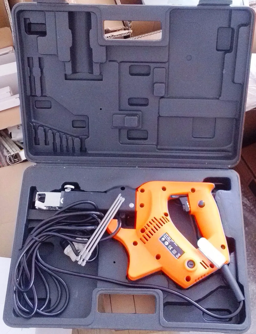 Профессиональный винтовой пистолет с автоматической подачей (не включает