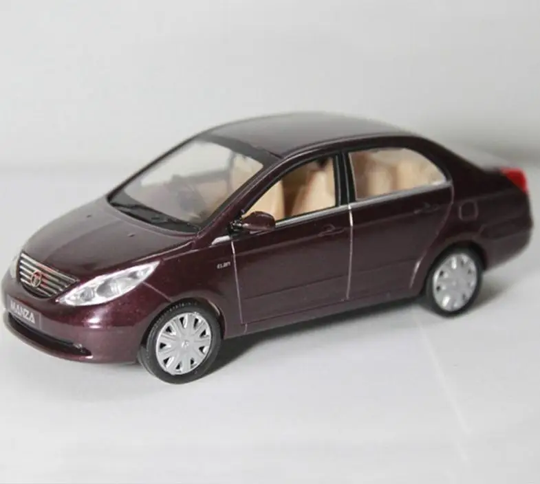 Модели автомобилей из 1:43 сплава модели с высокой имитацией цвета индиго манзы