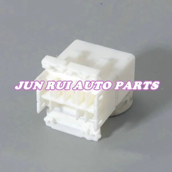 

tyco auto 8pin plastic housing plug wiring harness male connector 174931-1