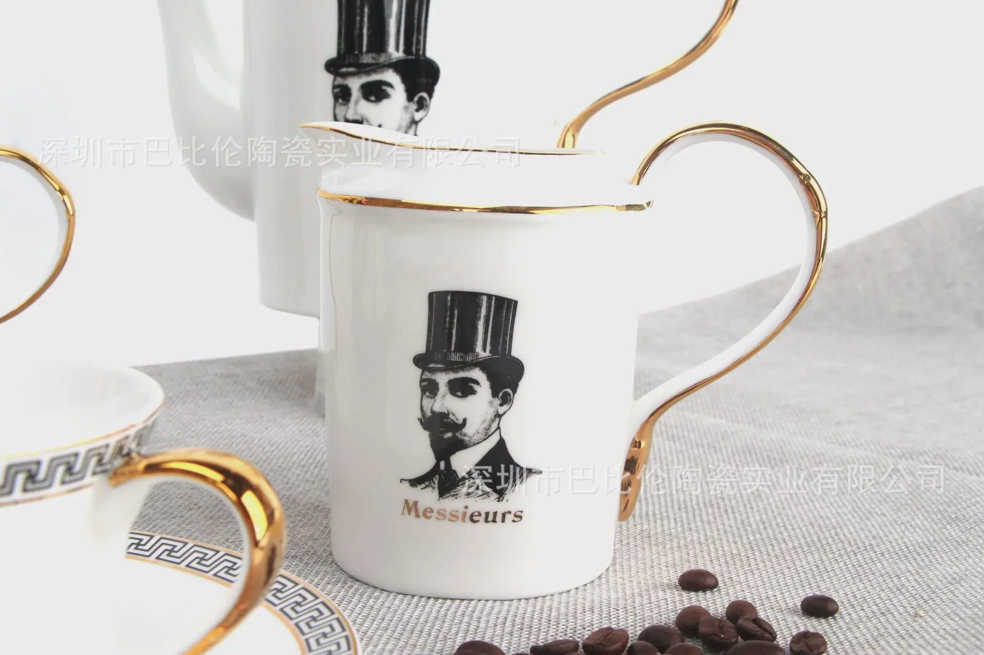 Kopen Bone Porselein Keramiek Koffie Service Theepot Pak Kop En Schotel Gentleman Trace EEN Ontwerp In Goud Rand Afternoon Tea Shop