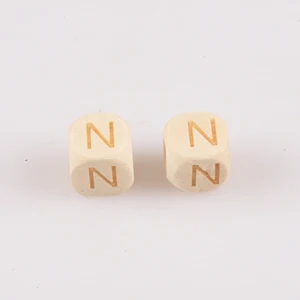 N 26 шт. 10 мм натуральный деревянный четырехсторонний гравировальный Алфавит/буквы Квадратные бусины Пони для изготовления ювелирных изделий MT2090X - Цвет: N
