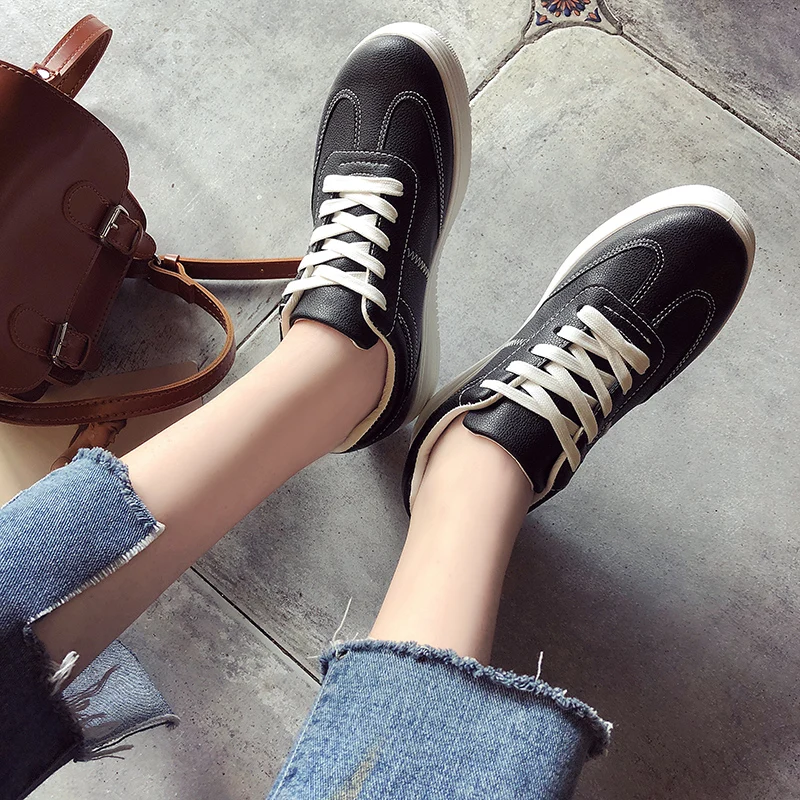 Женские туфли на плоской подошве SONDR mocasines de mujer резиновой шнурках цвет черный
