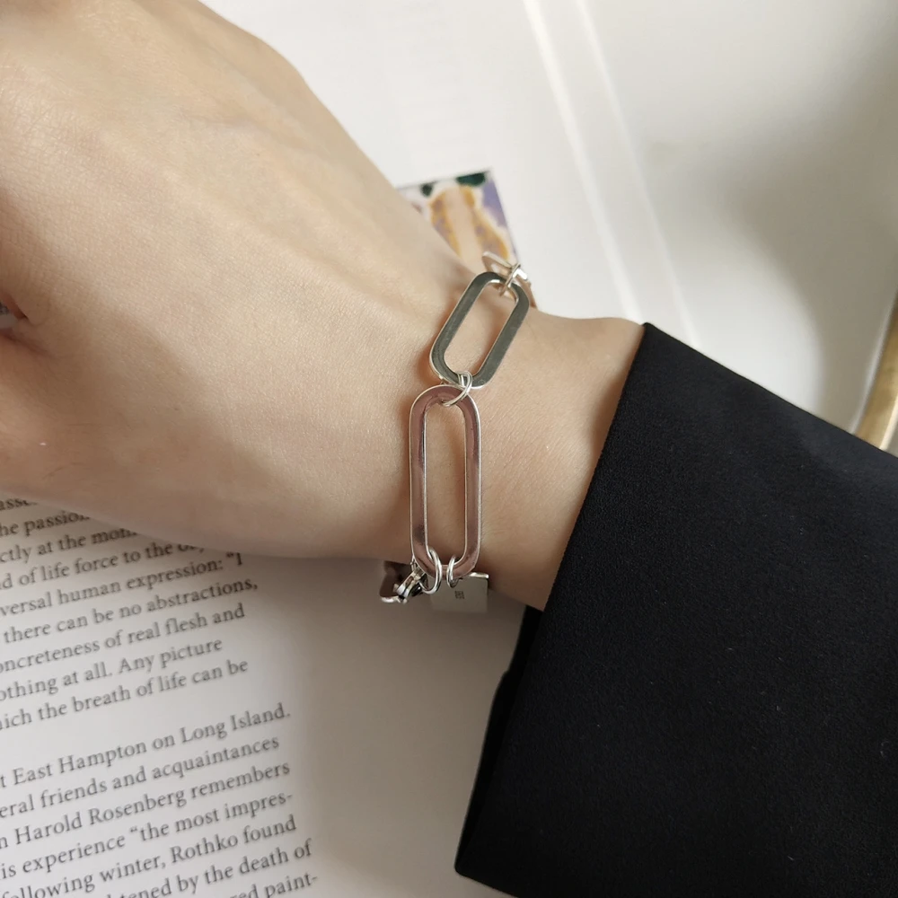 Браслет-цепочка из серебра 925 пробы с геометрическими звеньями | Украшения и