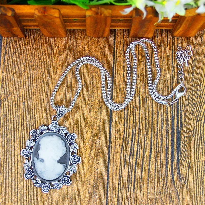 

Rose Flower Lady Queen Cameo Pendant Necklace For Women Vintage Antique Silver Plated Fashion Jewelry TN132