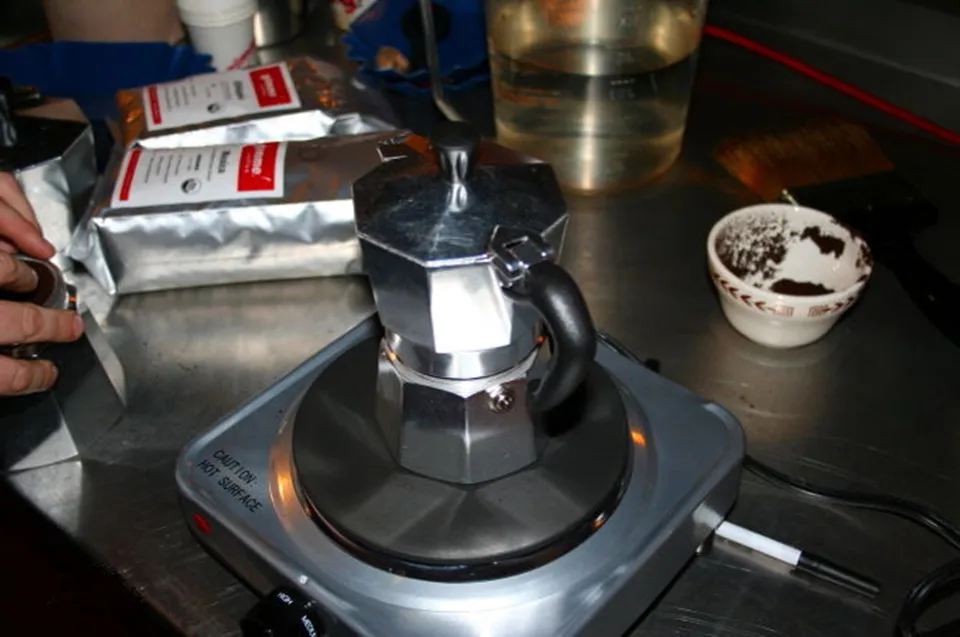 Алюминиевая плита Эспрессо чайник классический Moka кофейник эспрессо