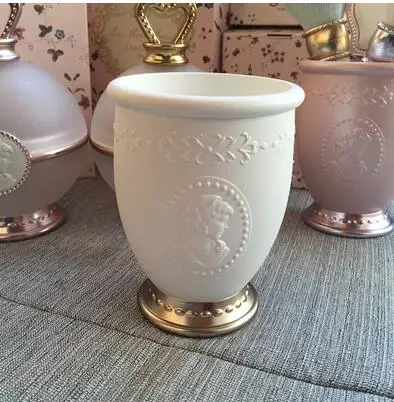 Белый LesM Laduree Роскошный белый розовый держатель для кистей пустой queen хранение кистей для макияжа контейнер Органайзер чашка для косметических инструментов - Цвет: Белый