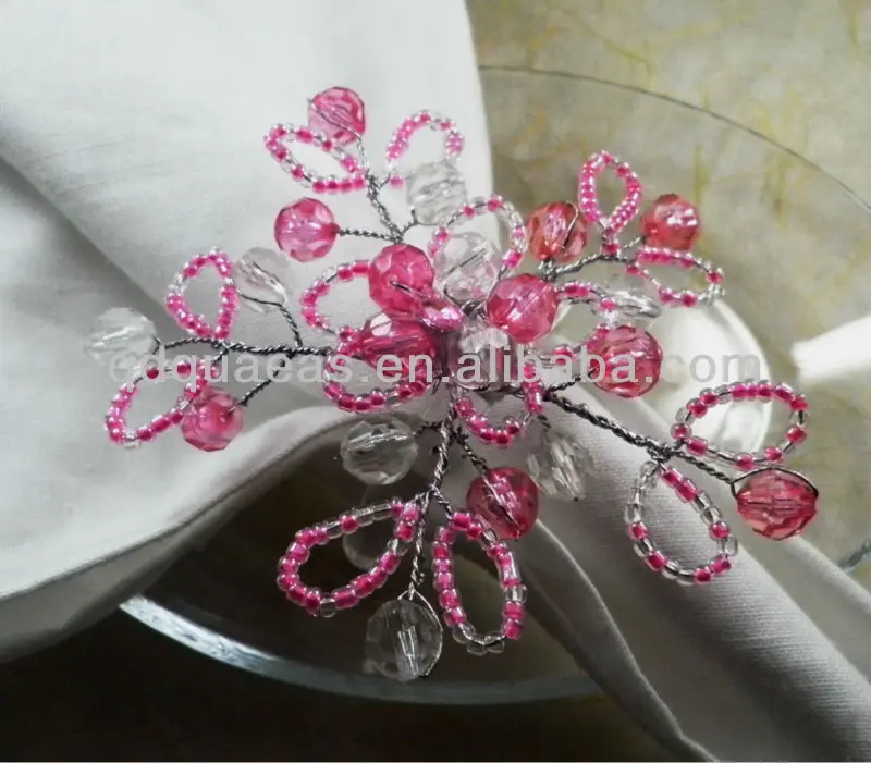 

Продано на Aliexpress, украшенное бусинами кольцо для свадебных салфеток