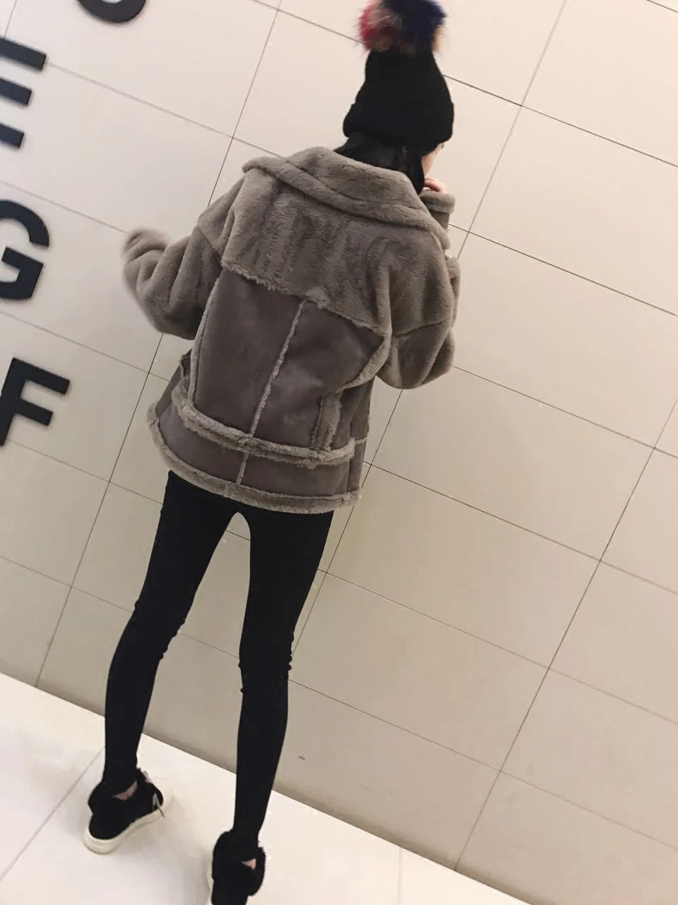 Женская куртка из овечьей шерсти свободная утепленная полиэстера с имитацией