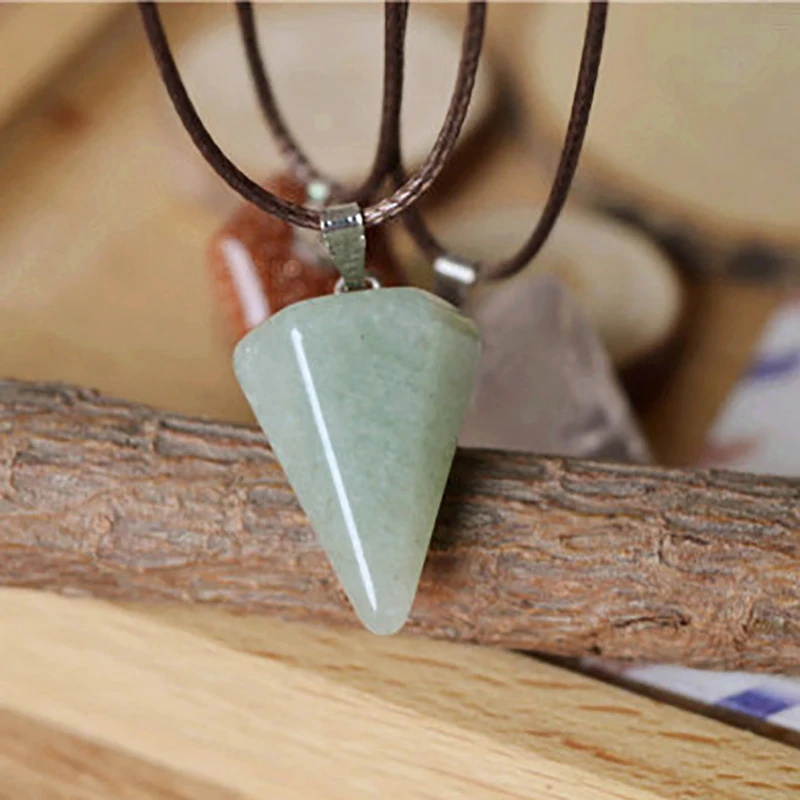 Энергия для счастья и розовыми кристаллами авантюрин Золотой Камень Конус