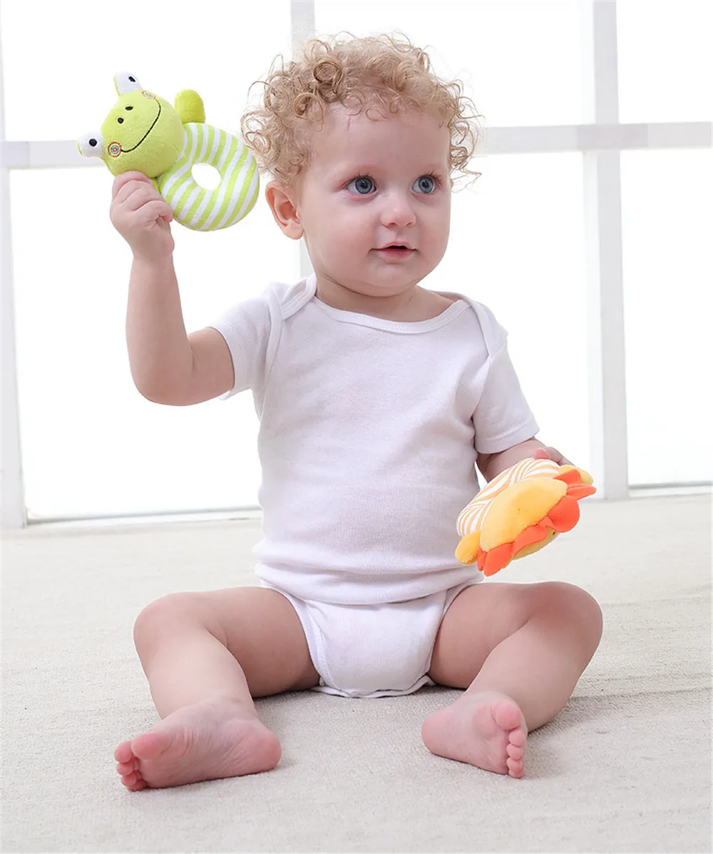 Baby BB Rattle Toys Cute Plush Hand Ring Bell Toy Sound Multi-Color Animal Infant Early Educational Doll Gifts |