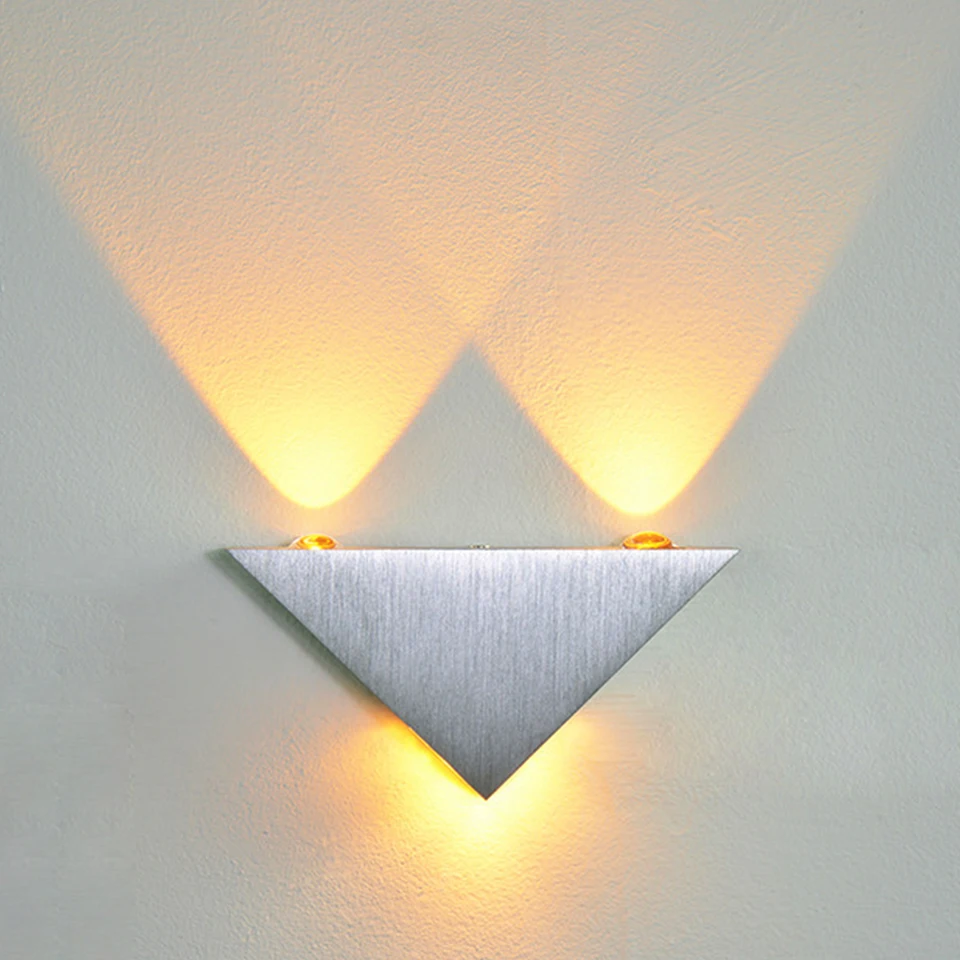 Светодиодный настенный светильник современный для помещений бра спальни