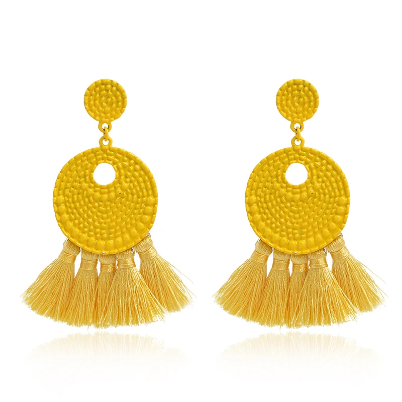 Женские серьги кисточки в стиле бохо эффектные металлические висячие с бахромой