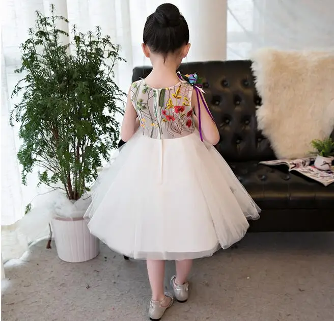 Летнее платье для девочек Детские платья с цветочной вышивкой и бабочкой
