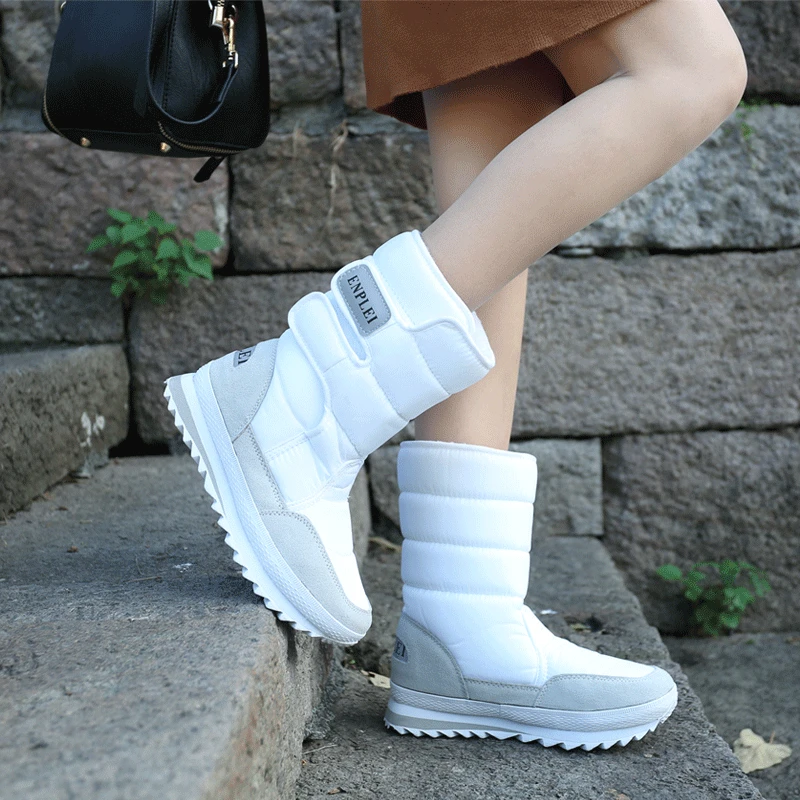 

Koovan Women's Snow Boots 2018 Winter Girls Warm Shoes Thick Fur Cotton Shoes For Women Mid Boots Short Skate For Female Outside