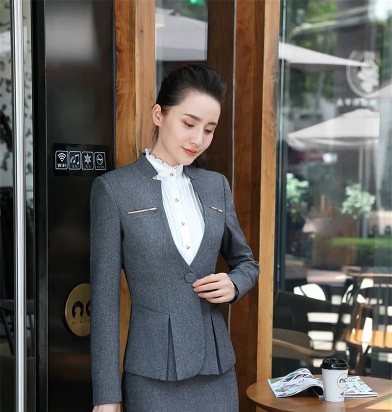 Женский деловой пиджак с длинным рукавом серый в официальном стиле верхняя