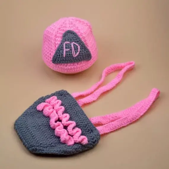 Модная FD пожарная вязаная крючком Одежда для новорожденных теплая детская шапка