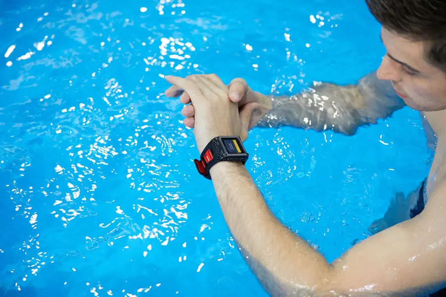 Профессиональные с GPS для плавания smart Watch, плавательные автоматическая запись на коленях IP68 11 спортивных режимов, Браслет-измеритель пульса