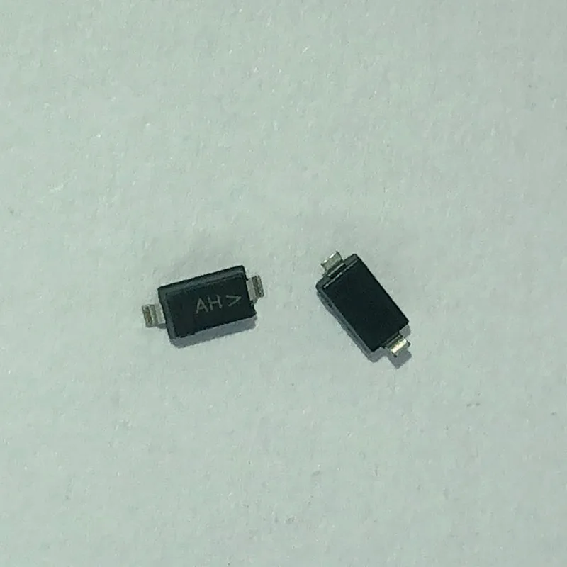 10 шт./лот NSI45030AT1G NSI45030AT NSI45030 AH SOD-123 новый оригинальный |