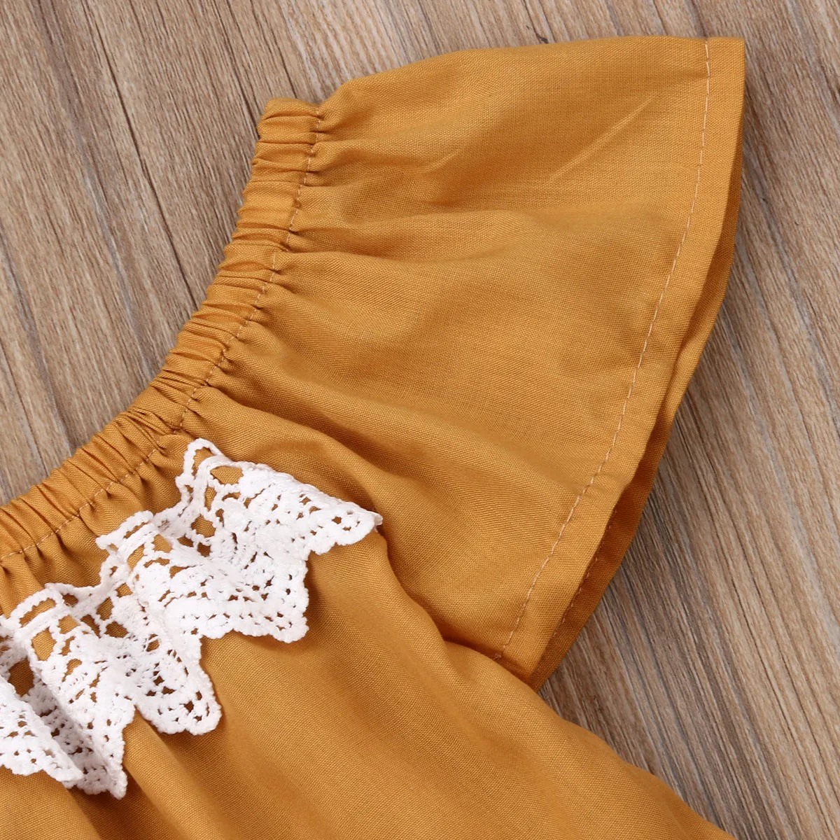 2 шт. кружевная желтая рубашка с открытыми плечами и длинные джинсы цветочным