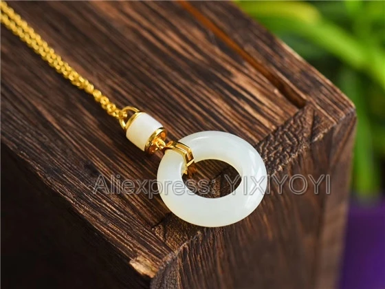 Кулон на удачу с круглой пряжкой из белого нефрита цепочкой|Подвески| |