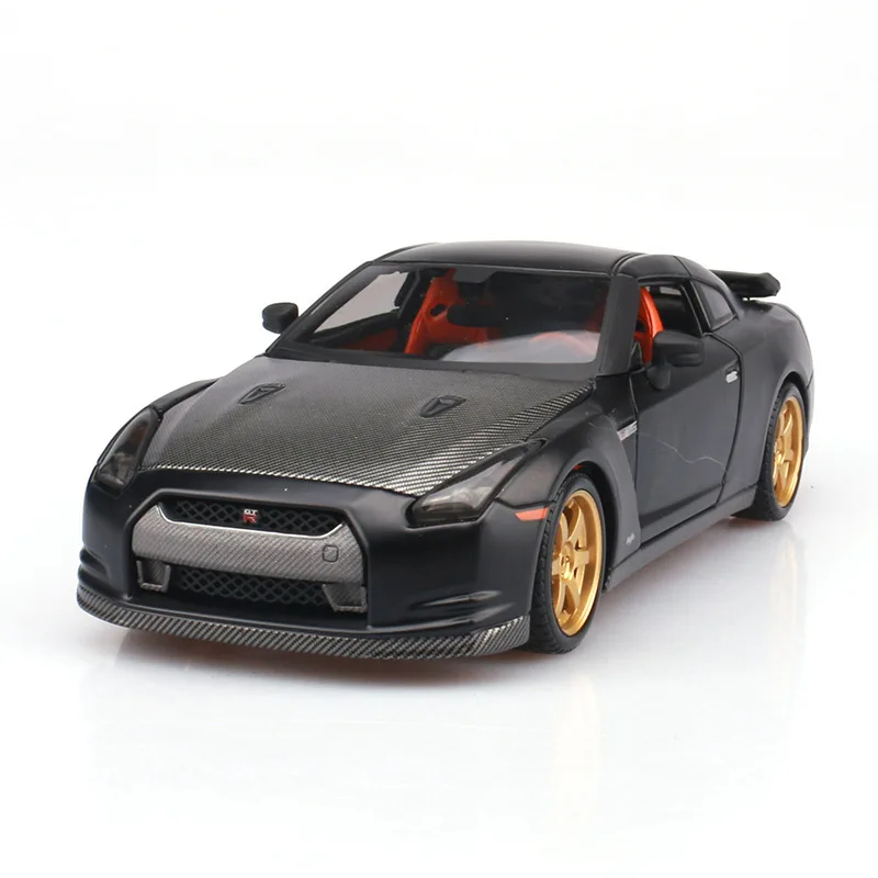 Модель спортивного автомобиля из сплава в масштабе 1:24 игрушка для Toyota GTR с