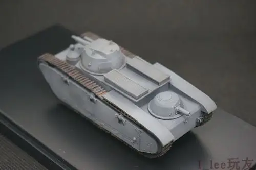 Немецкий бак Grosstraktor II собранный в готовую модель хобби 5 м 1/72| |