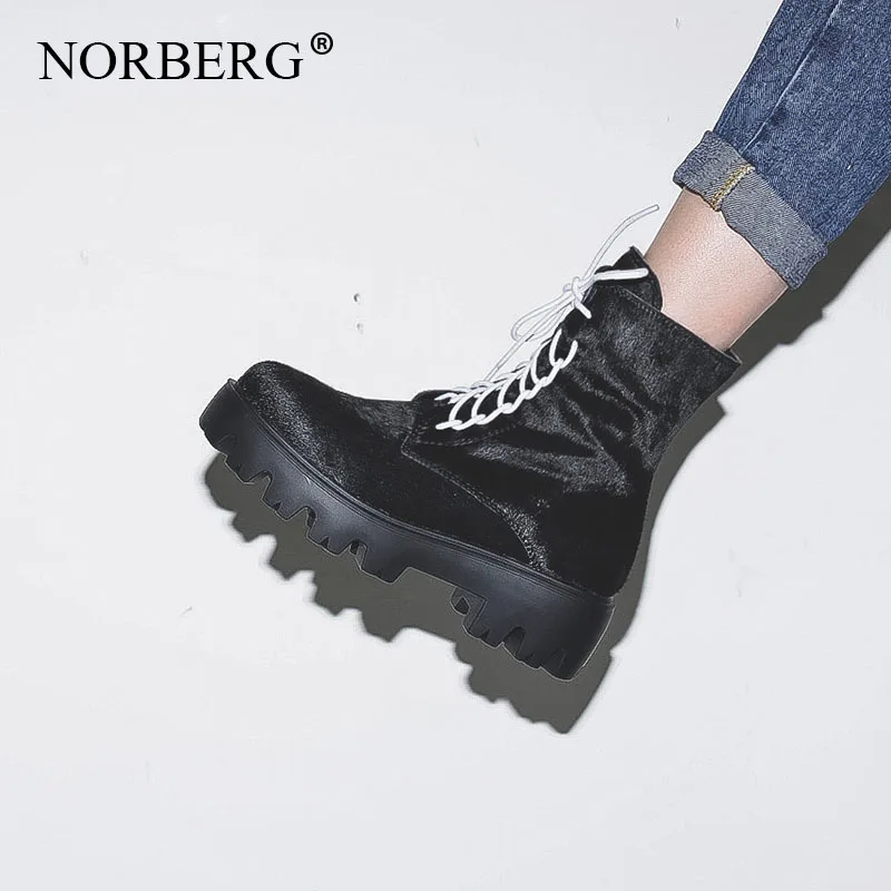 Черный NORBERG/зимние Ботинки Martin на шнуровке водонепроницаемые ботинки на плоской толстой платформе с круглым носком и конским мехом Брендовая обувь высокого качества - Цвет: Черный
