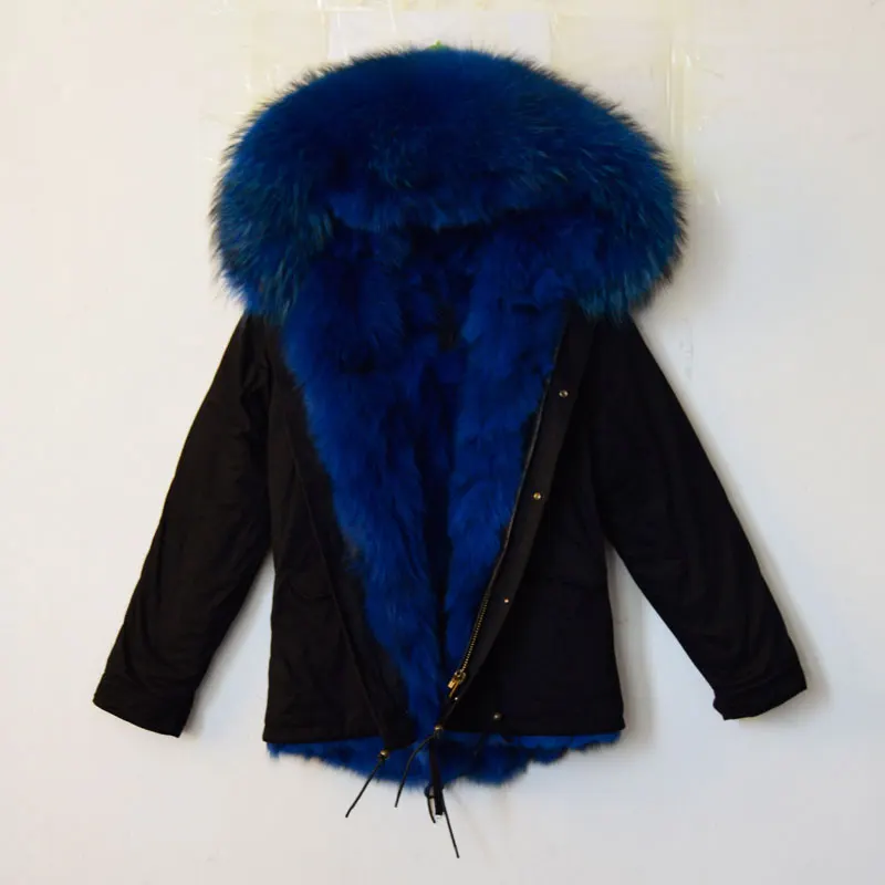 Женское зимнее пальто с мехом енота синее длинной подкладкой из лисьего меха и
