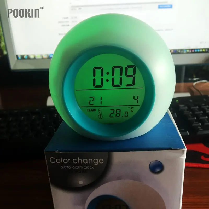 Светодиодный ночник с изменением температуры и календаря 7 цветов цифровой
