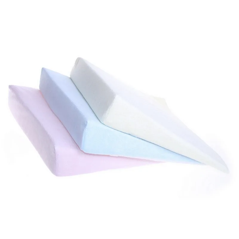 Антиколючая молочная детская кроватка на 10 градусов подушка для кормления