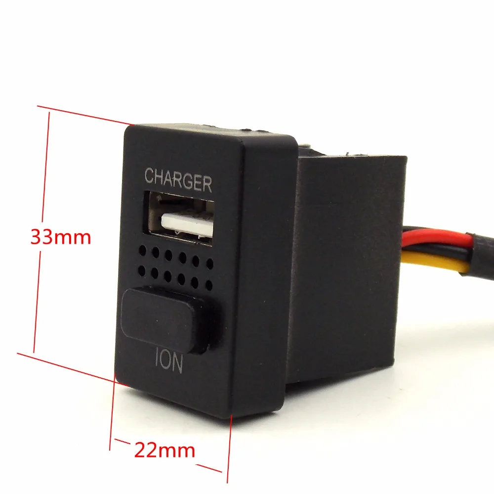 Автомобильное зарядное устройство 2в1 в 5 2 1 а с usb интерфейсом очиститель воздуха