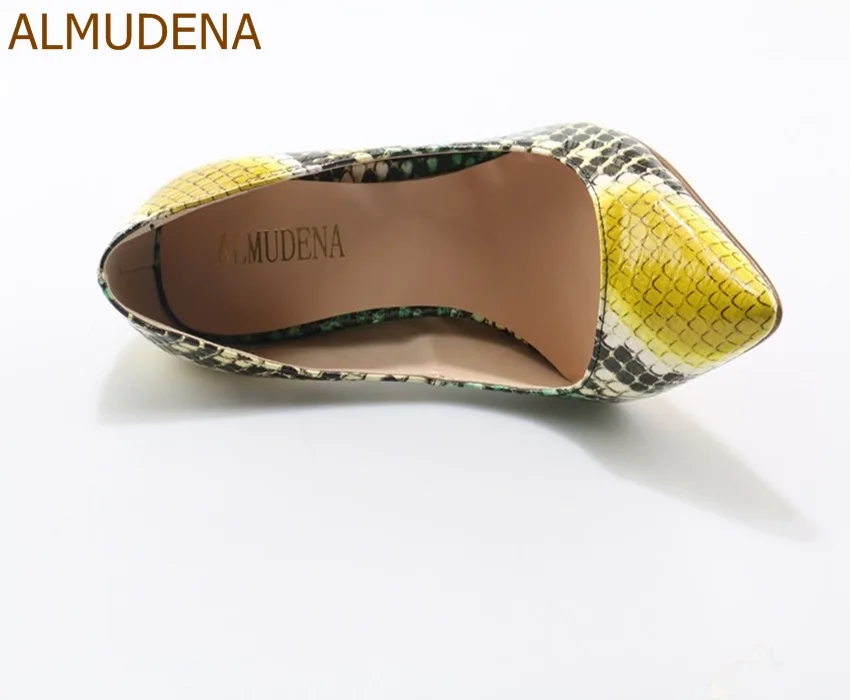 Женские пикантные зеленые/желтые туфли ALMUDENA в стиле пэчворк из змеиной кожи