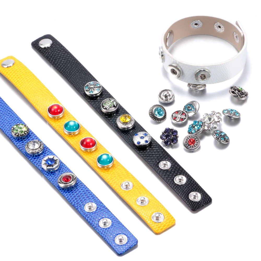 

RoyalBeier 12pcs/lot Cute Snake Pattern Mixed Glass Charms 18mm Snap Button For 20mm Snap Bracelet Snap Jewelry