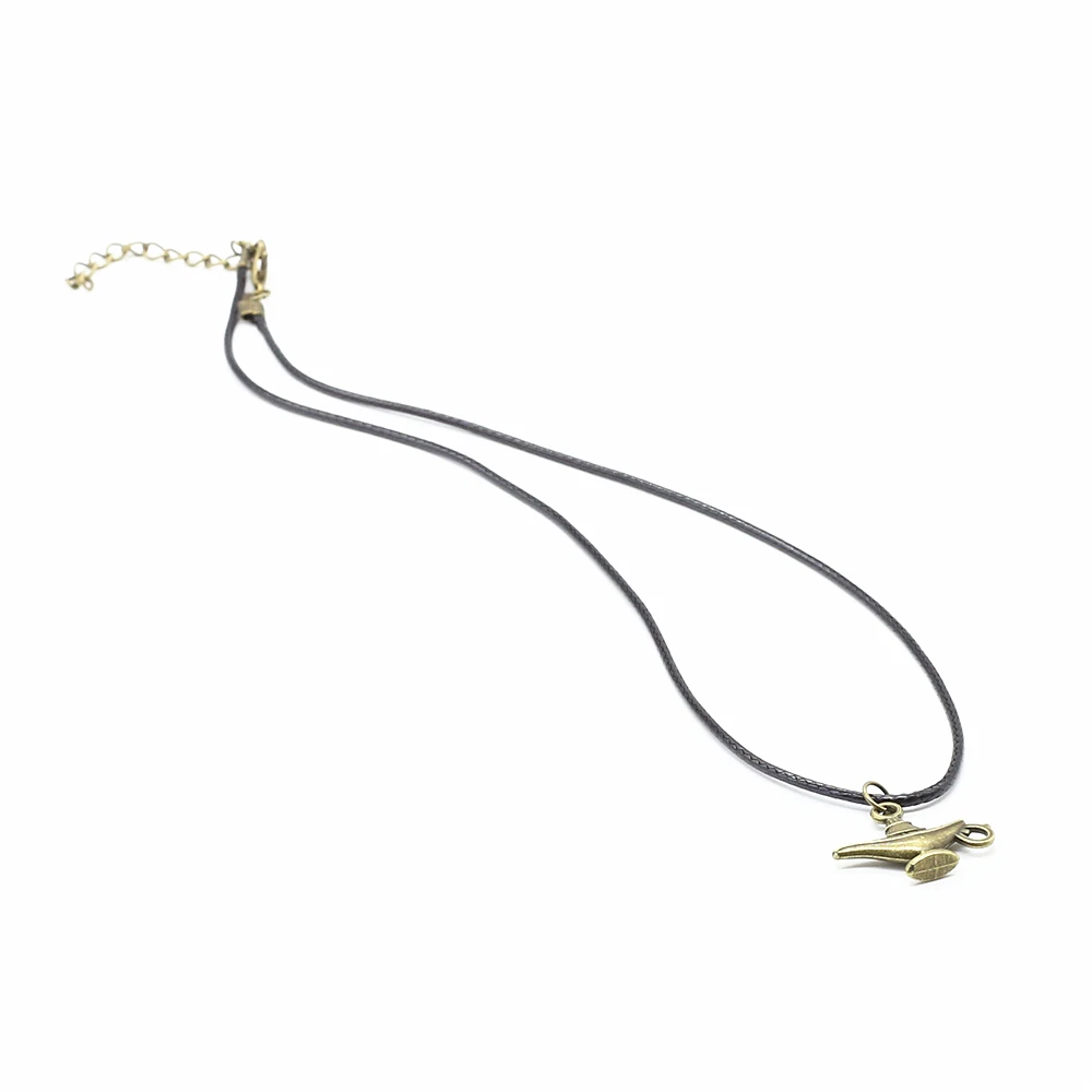 Ожерелье с подвеской из черной кожаной веревки ожерелье сплава и бронзы |
