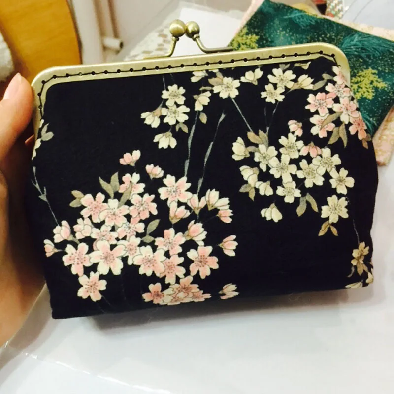 Изящная черно-красная Сакура Восточная вишневая Цветущая хлопковая ткань с