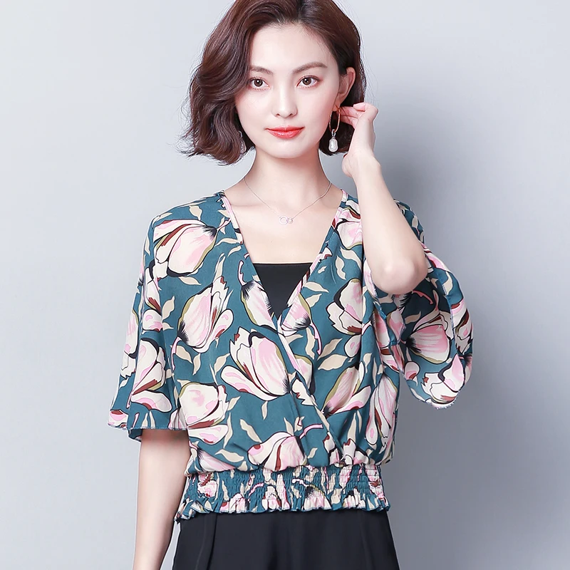 Women Summer Blouses Vintage Floral Print Blouse 2019 Elegant Flare Sleeve Shirt Women V-neck Crop Top Fashion Chiffon Shirt