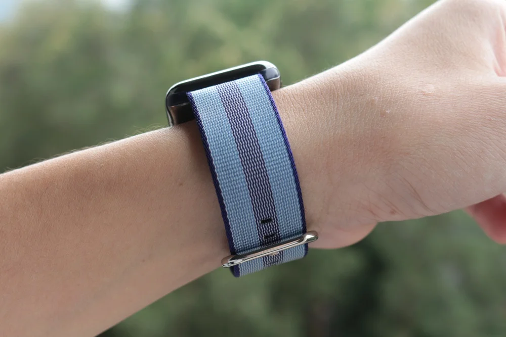 URVOI ремешок для Apple Watch series 5 4 3 2 1 тканая нейлоновая ткань-как на ощупь ремешок для iWatch new pride edition Классическая пряжка