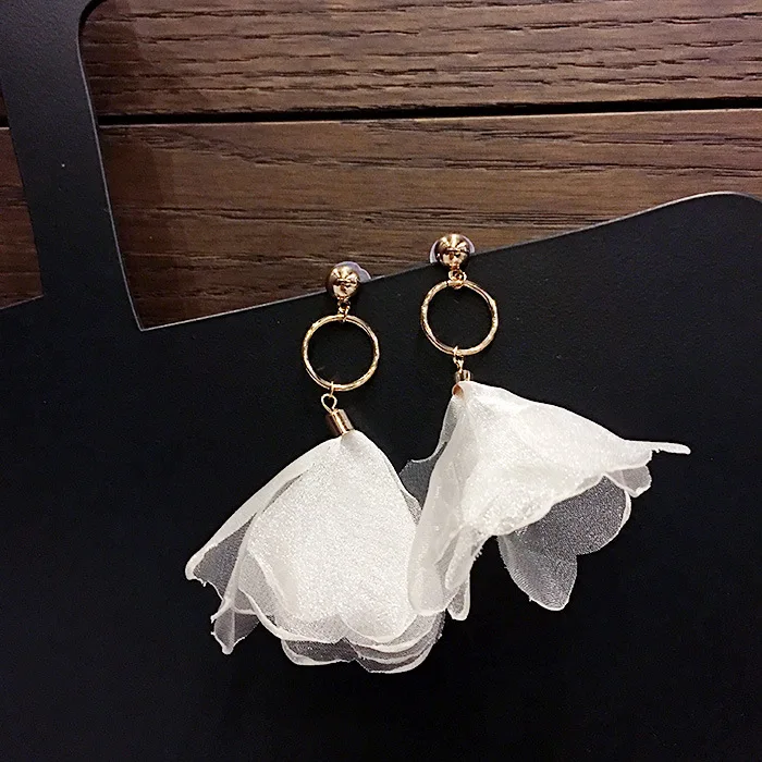 Серьги подвески с белым кружевным цветком в богемном стиле Анисом женские серьги