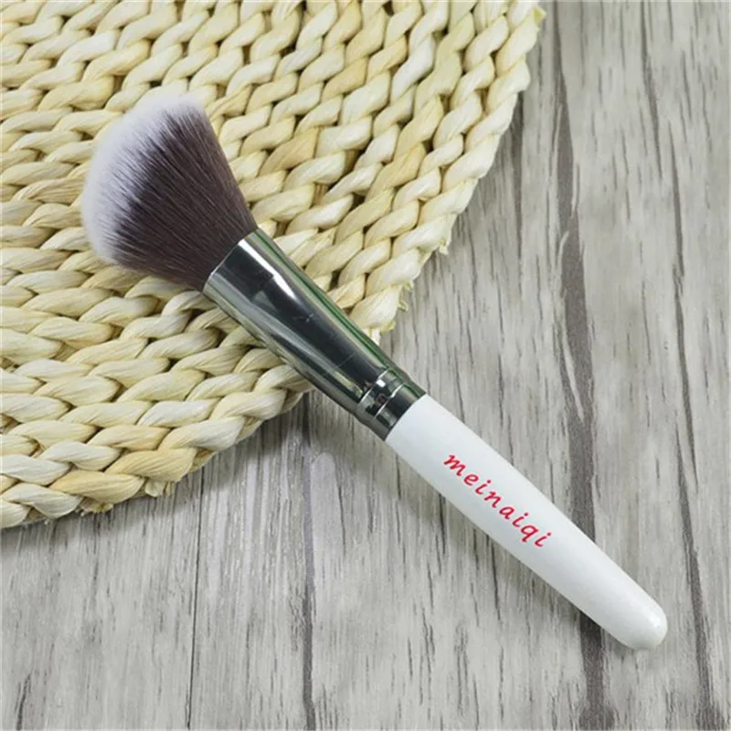 3 Colors Solid Wood Makeup Brushes Soft Contour Face Powder Foundation Blush Brush Cosmetic Tool pinceaux de maquillage | Красота и