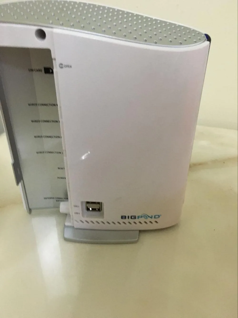 Оригинальный разблокированный NetComm 3G21WVTG 3G Wi Fi маршрутизатор 21mbps со слотом для SIM